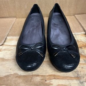 VIONIC MINNA BALLET FLAT Black Captoe Women’s Shoes Size 9 only tried on inside